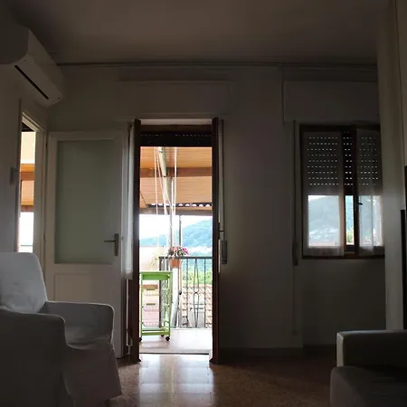 Casa Lia Διαμέρισμα Lesa